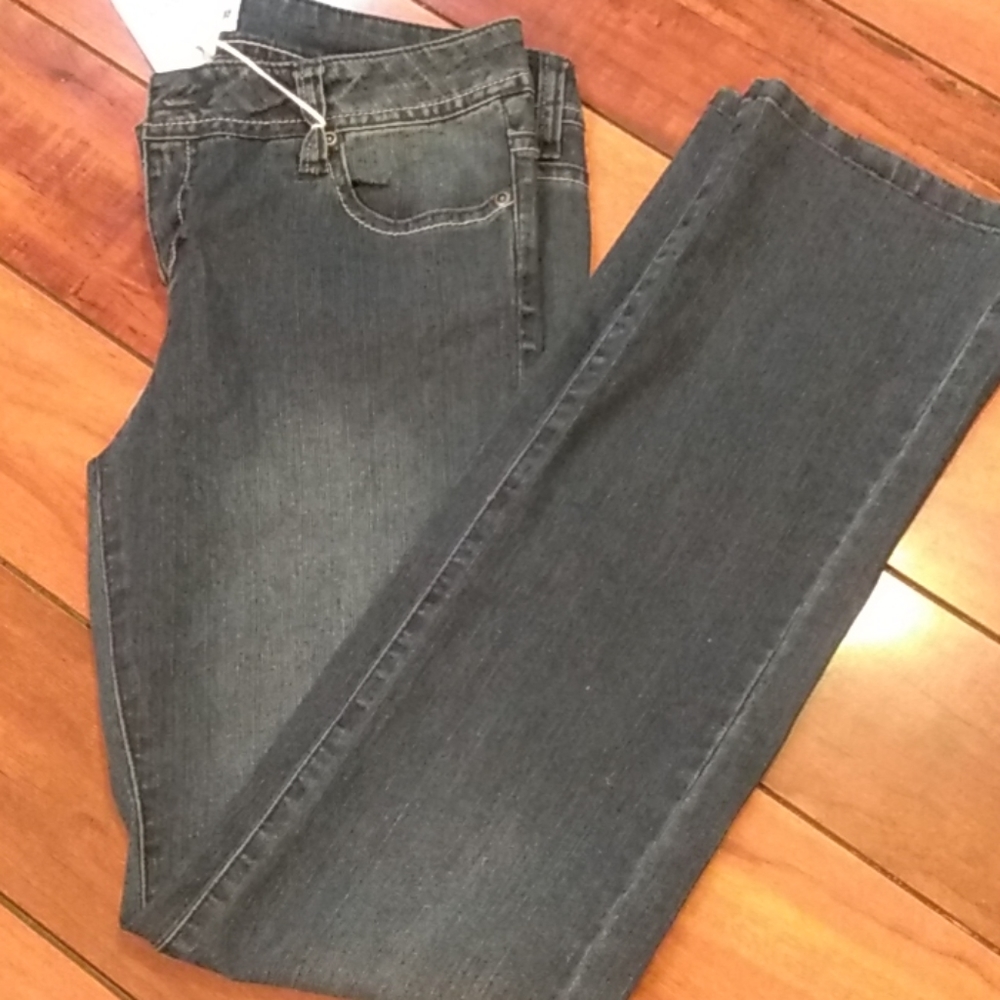 Jeans - Picture 2 of 4